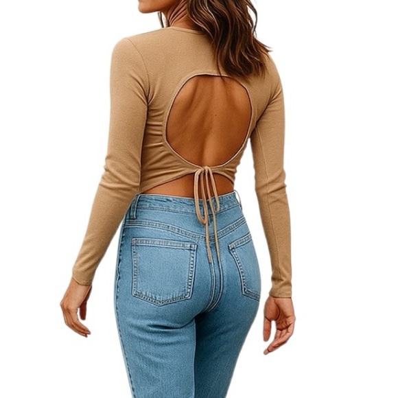 💎 Dynamite Long Sleeve Open Back Top - Picture 1 of 11